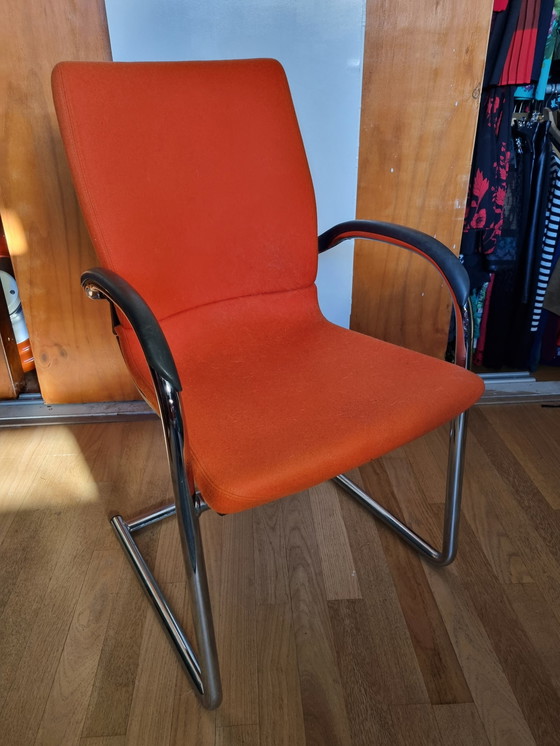 Image 1 of 2x Original Ahrend Stühle Orange