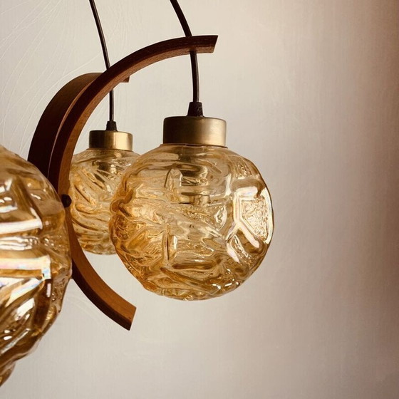 Image 1 of Vintage-Kronleuchter aus Teakholz und schillerndem Glas