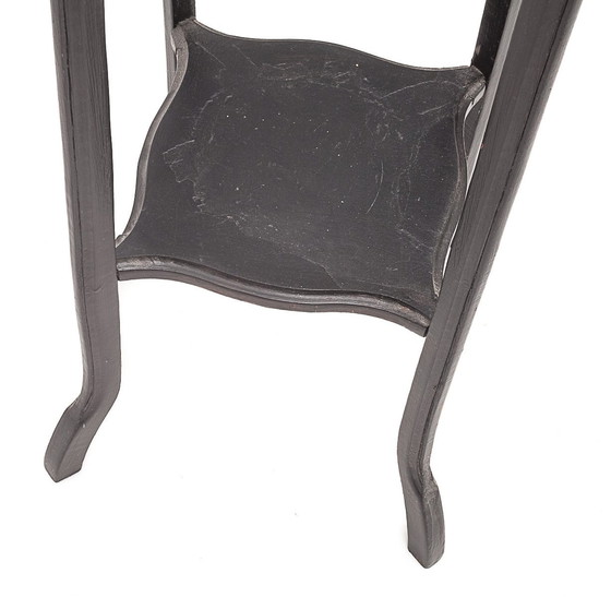 Image 1 of Schwarzer Sattel Mit Marmorplatte, 1900