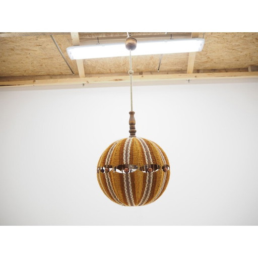 Vintage-Kronleuchter aus Holz und Stoff, Tschechoslowakei 1960