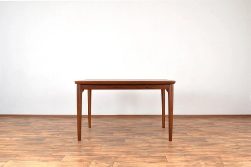 Mid Century Dänischer Teak Ausziehbarer Esstisch