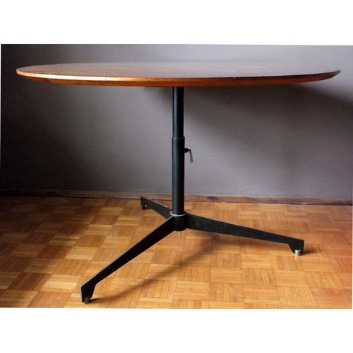 Vintage Tisch Nussbaum Eisen Messing von Borsani Osvaldo für Tecno Italien 1954