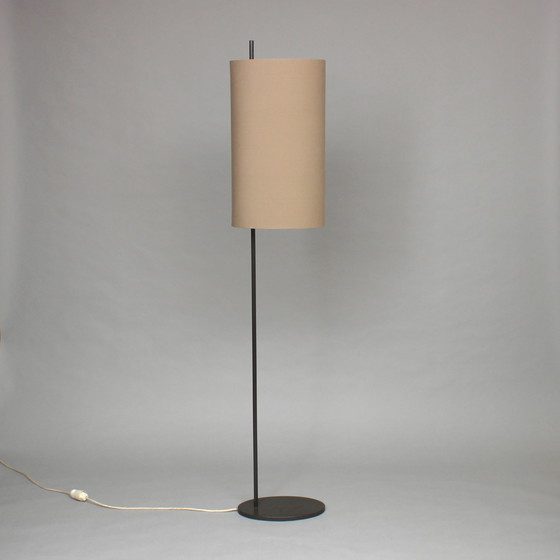Image 1 of Arne Jacobsen (1902-1971) - AJ Royal - Stehleuchte - Louis Poulsen, Dänemark - 1950er Jahre