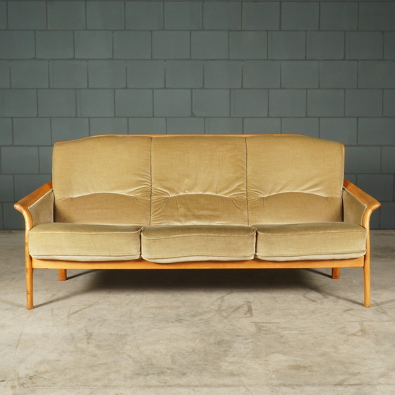 Image 1 of Dreisitziges Sofa aus der Mitte des Jahrhunderts - Velours - 1960er Jahre