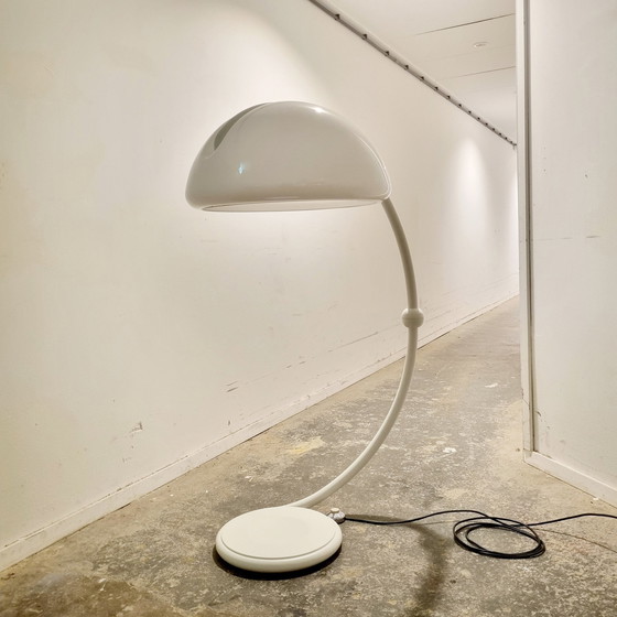 Image 1 of Weiße Serpente Stehleuchte von Elio Martinelli für Martinelli Luce