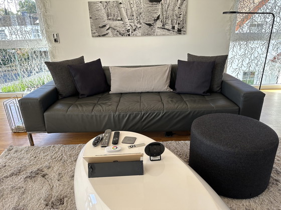 Image 1 of Zanotta 3-Sitzsofa