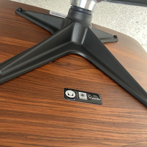 Image 1 of Vintage-Sessel mit Ottomane von Charles und Ray Eames für Herman Miller, 2017