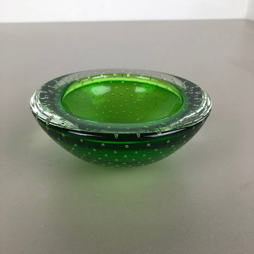 Alter Aschenbecher aus grünem Bullicante-Glas aus Murano, Italien 1970