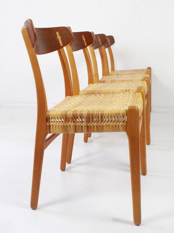 Image 1 of Seltener Satz von 4 Esszimmerstühlen CH 23 von Hans J Wegner für Carl Hansen & Son, Dänemark 50er Jahre