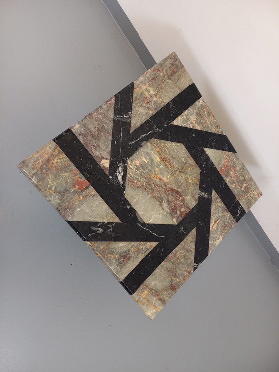 Image 1 of Vintage Marmor Quadratischer Niedriger Tisch Mit Geometrischen Mustern Aus Den 70er Jahren