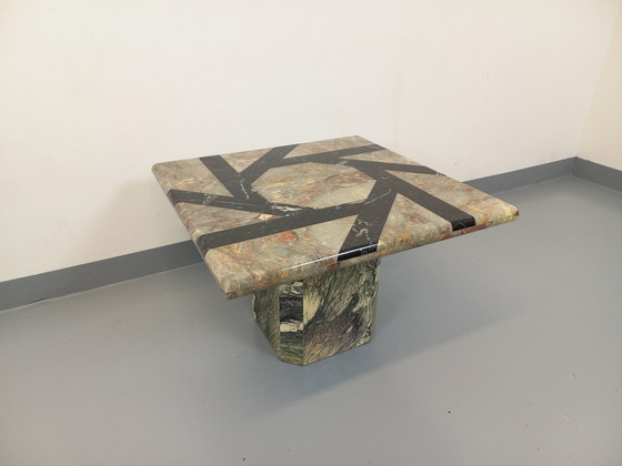 Image 1 of Vintage Marmor Quadratischer Niedriger Tisch Mit Geometrischen Mustern Aus Den 70er Jahren