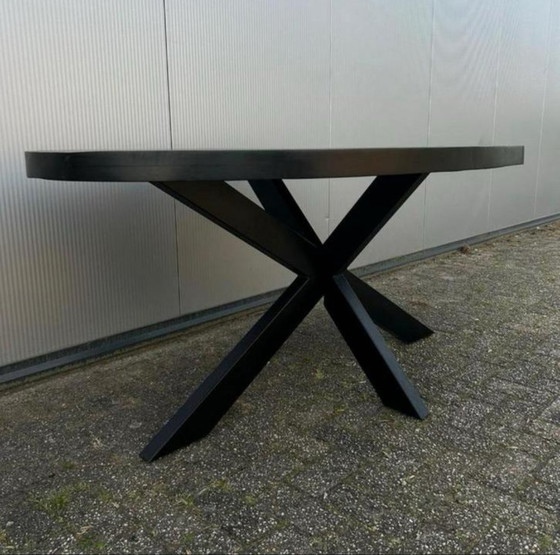 Image 1 of Esstisch Mangoholz Schwarz Oval