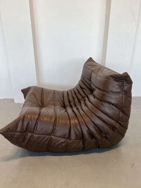 Image 1 of Ligne Roset Togo Einsitzer aus braunem Leder