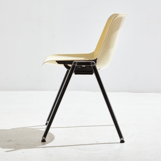 Image 1 of Vintage "Modus Sm 203" stapelbarer Kunststoffsessel von Osvaldo Borsani für Tecno, 1980er Jahre