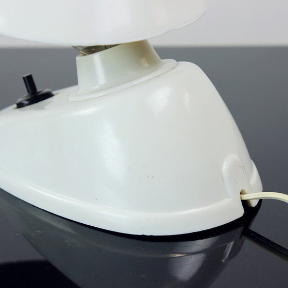 Image 1 of Vintage Tischlampe aus weißem Bakelit von Bauhaus Team, Tschechoslowakei 1930er Jahre