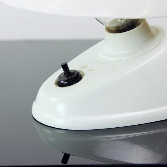 Image 1 of Vintage Tischlampe aus weißem Bakelit von Bauhaus Team, Tschechoslowakei 1930er Jahre