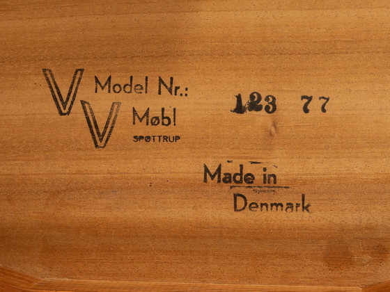 Image 1 of  Couchtisch aus den 1960er Jahren, VV Møbler Spøttrup