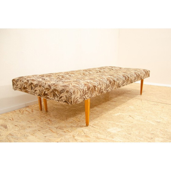 Image 1 of Vintage 3-Sitzer Sofa aus Buchenholz und Stoff von Miroslav Navrátil, Tschechoslowakei 1960