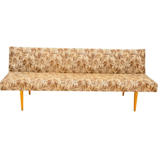 Vintage 3-Sitzer Sofa aus Buchenholz und Stoff von Miroslav Navrátil, Tschechoslowakei 1960