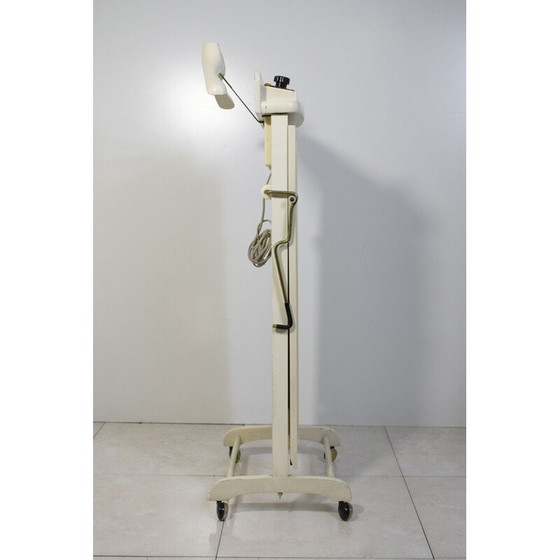 Image 1 of Vintage Holz lackiert Diener in weiß-creme