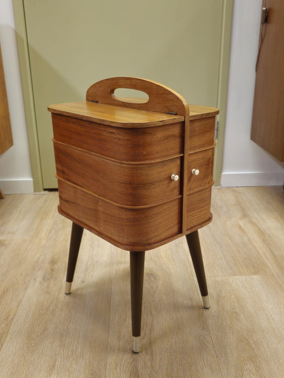 Image 1 of Vintage Nähschrank Nähkasten Nähkasten Schrank