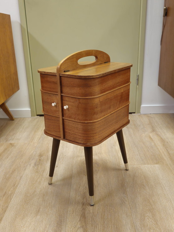 Image 1 of Vintage Nähschrank Nähkasten Nähkasten Schrank