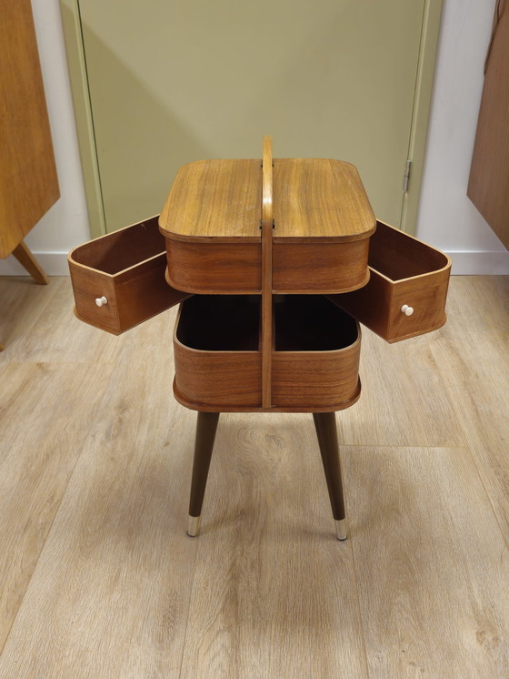 Image 1 of Vintage Nähschrank Nähkasten Nähkasten Schrank