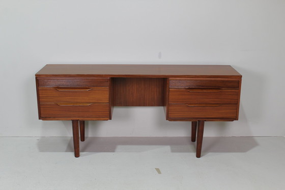 Image 1 of Britischer Design-Schreibtisch, Sideboard 1960er Jahre, Weiß & Newton