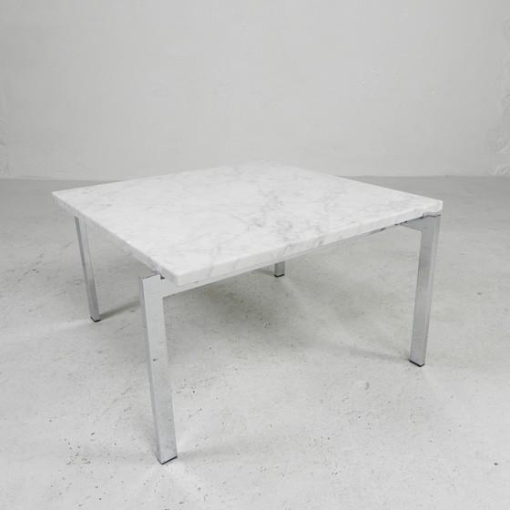 Image 1 of COUCHTISCH MIT CARRARA-MARMORPLATTE 60 X 60 CM, 1970ER JAHRE