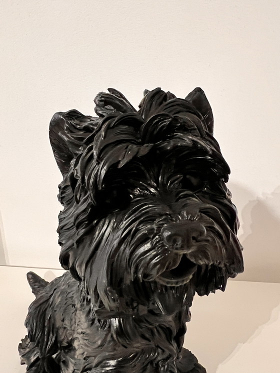 Image 1 of  Schwarzer Terrier Statue