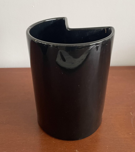 Plateelbakkerij Gewi, Gebrüder Nijhuis - Schwarze Vase "Pacman" aus Steingut