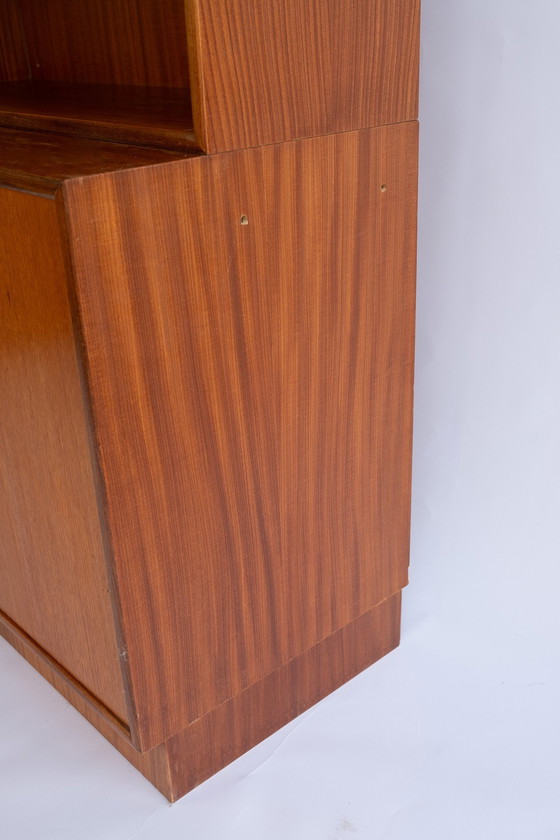 Image 1 of Vintage Bücherregal 60s mit Türen