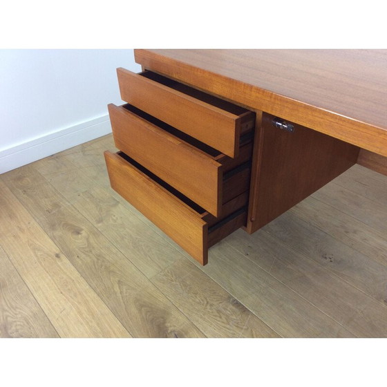Image 1 of Vintage-Schreibtische aus Teakholz von Alfred Cox