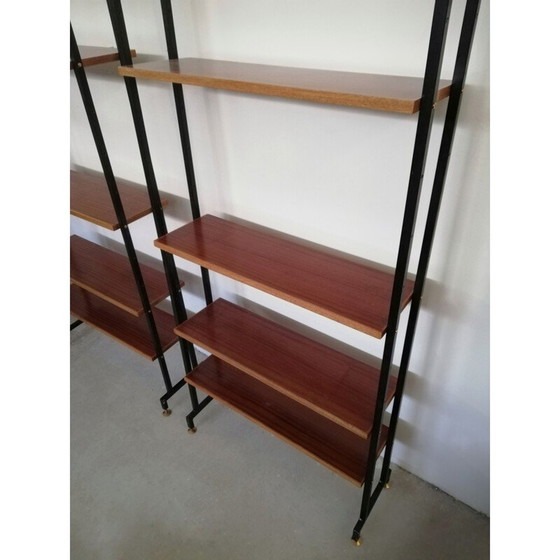 Image 1 of Paar vintage Bücherregale mit Eisenstruktur und Holzwaben, Italien 1960