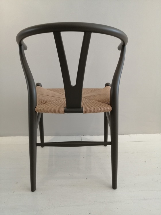 Image 1 of Carl Hansen & Son CH24 Wishbone Soft Slate Stuhl