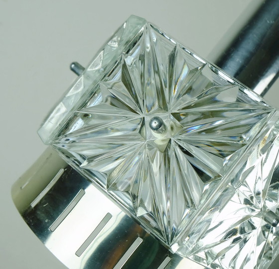 Image 1 of Elegante Pendelleuchte aus der Mitte des 20. Jahrhunderts, Kristallglas und Metall, 6 Glasprismen, 1960er Jahre