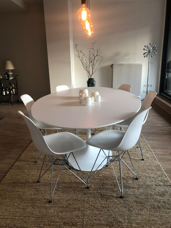 Image 1 of Eero Saarinen Tulpentisch oval