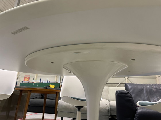 Image 1 of Eero Saarinen Tulpentisch oval