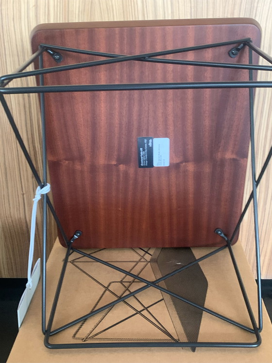 Image 1 of Eames LTR Beistelltisch in Mahonie