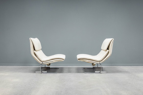 Image 1 of Wave Lounge Stühle