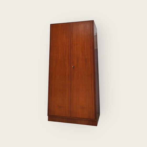 Image 1 of Mid Century Kleiderschrank