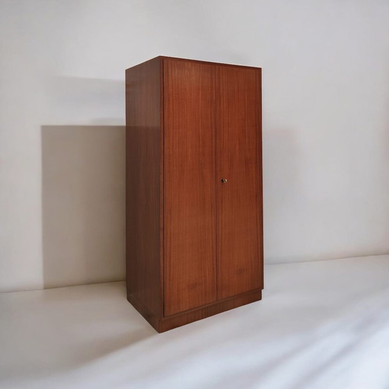 Image 1 of Mid Century Kleiderschrank