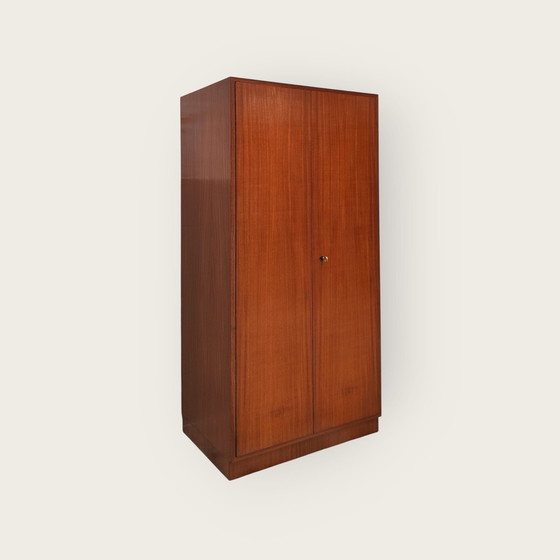 Image 1 of Mid Century Kleiderschrank