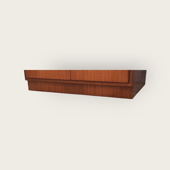 Image 1 of Mid Century Kleiderschrank