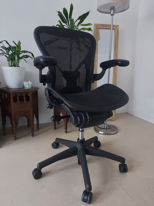 Herman Miller Aeron Größe B