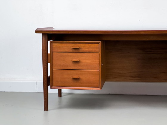 Image 1 of Teak Model 207 Desk By Arne Vodder For Sibast, 1960S