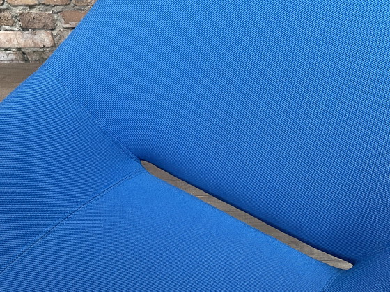 Image 1 of Artifort Beso Blau