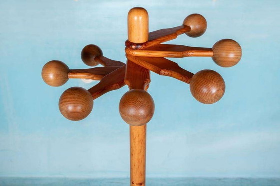 Image 1 of Space Age 70s Garderobe Pine, minimalistischer Garderobenständer organisch