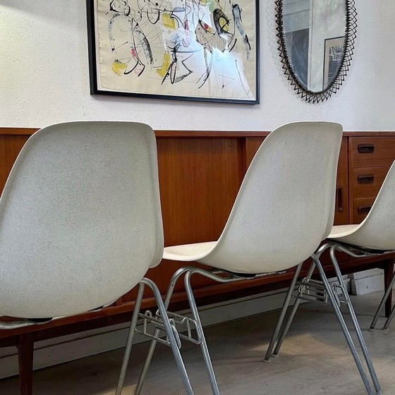 Image 1 of Suite Von 4 Dss Stühlen Von Charles & Ray Eames, 1970