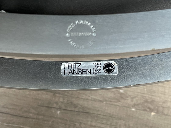 Image 1 of Fritz Hansen Pk22 Sessel